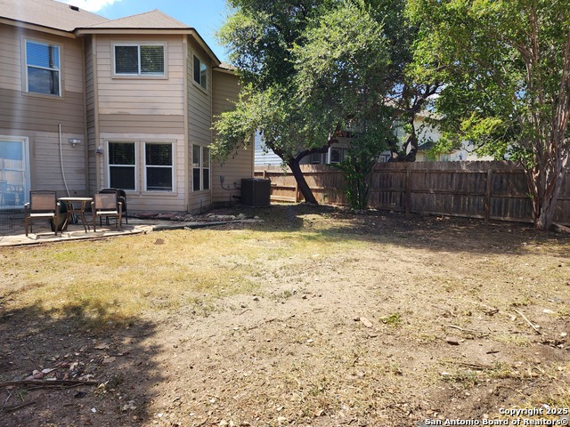 Image 22 of 50 For 406 Bluegrass Creek