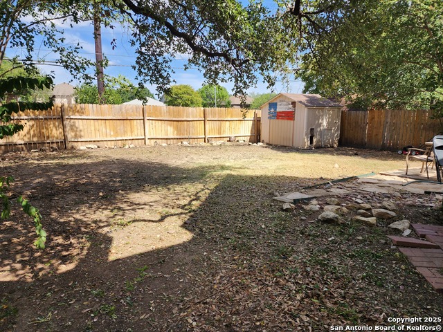 Image 23 of 50 For 406 Bluegrass Creek