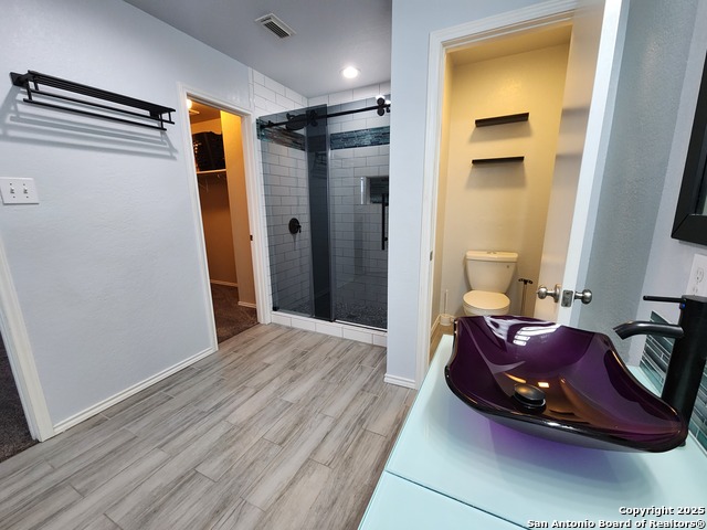 Image 31 of 50 For 406 Bluegrass Creek