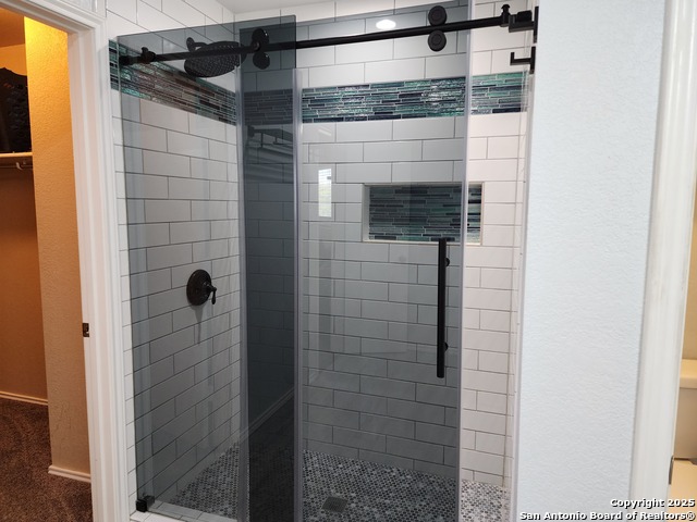 Image 32 of 50 For 406 Bluegrass Creek