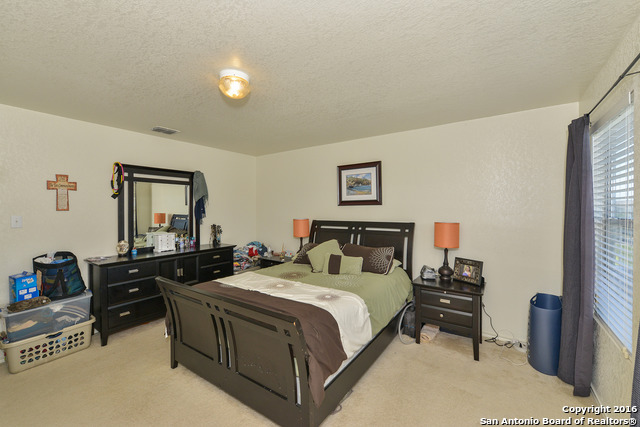 Listing photo id 15 for 4726 Appaloosa Run