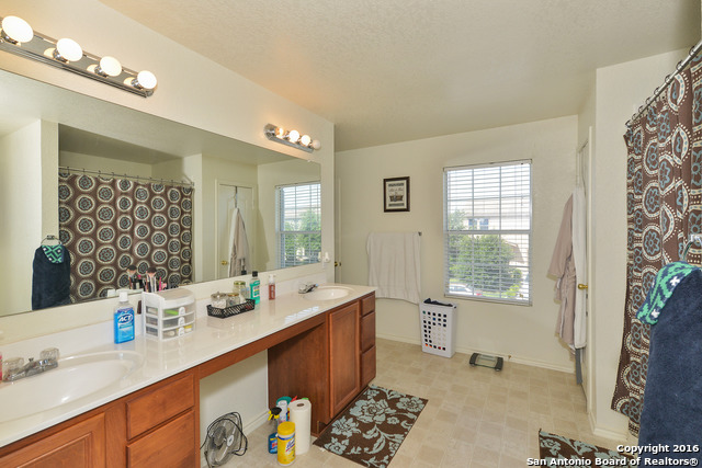 Listing photo id 17 for 4726 Appaloosa Run