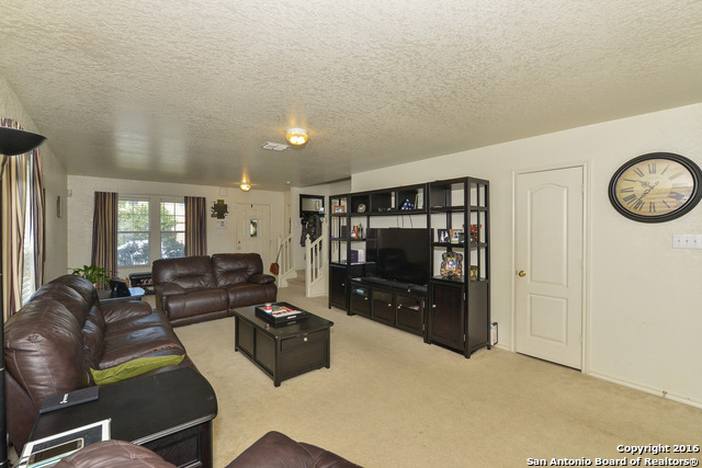 Listing photo id 4 for 4726 Appaloosa Run