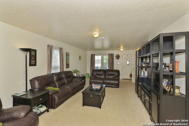 Listing photo id 5 for 4726 Appaloosa Run