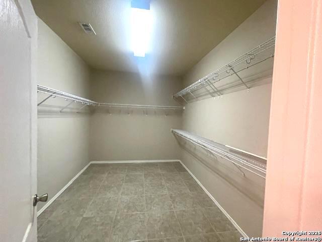 Image 19 of 40 For 17227 Tarkio Way