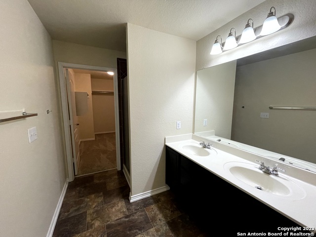 Image 18 of 20 For 7422 Primrose Post