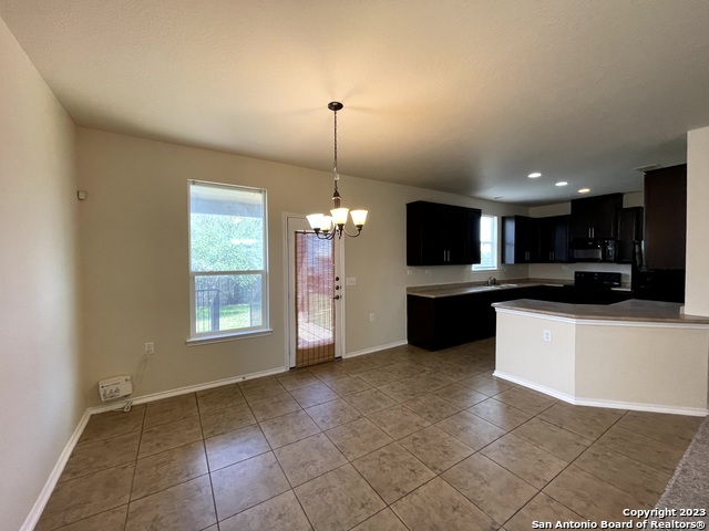 Image 6 of 20 For 7422 Primrose Post