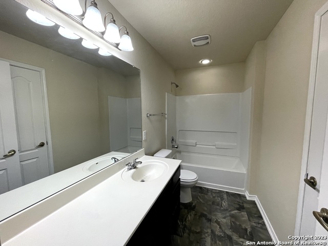 Image 8 of 20 For 7422 Primrose Post