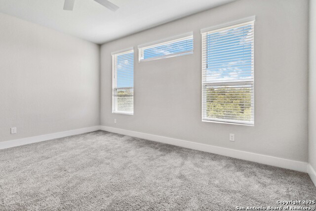 Image 20 of 34 For 8851 Oakland Rd  39