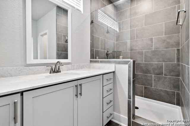 Image 23 of 34 For 8851 Oakland Rd  39