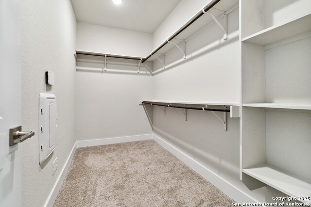 Image 29 of 34 For 8851 Oakland Rd  39