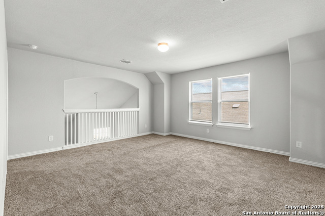 Image 32 of 35 For 8220 Robin Gate
