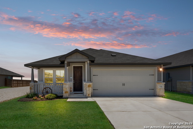 Image 3 of 19 For 732 Clara Park