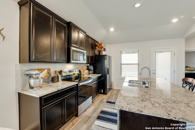 Image 9 of 19 For 732 Clara Park