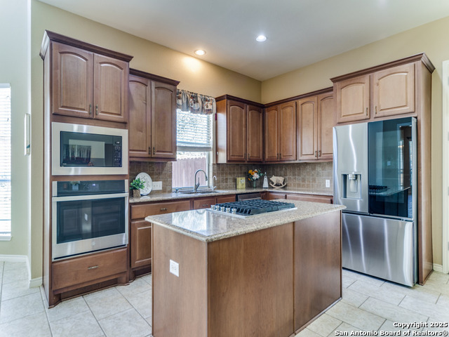 Image 10 of 24 For 8914 Woodland Pkwy