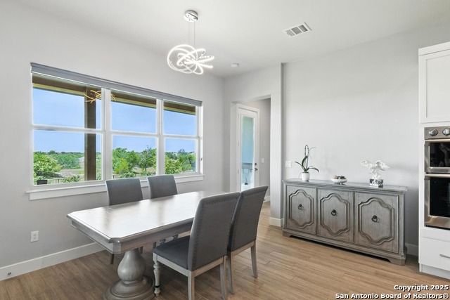 Image 17 of 34 For 450 Peck