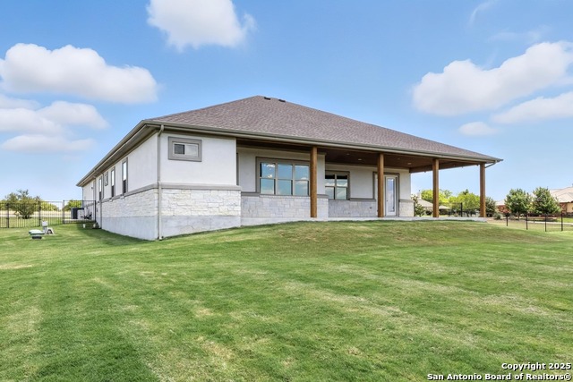 Image 32 of 34 For 450 Peck