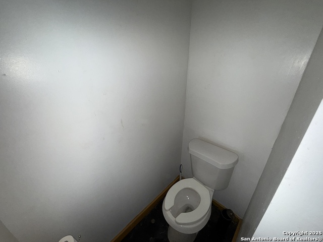 Image 14 of 32 For 1130 Hampton
