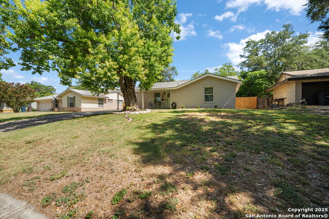 Image 2 of 29 For 307 Dawnridge Dr
