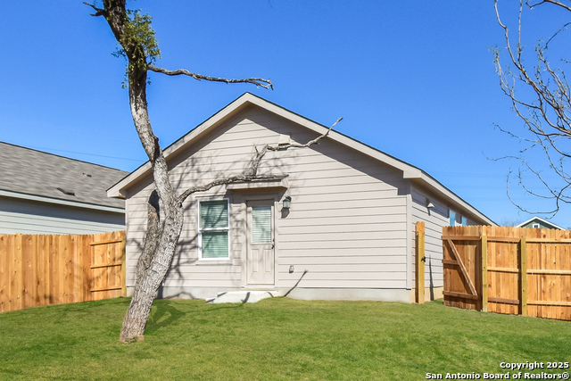 Image 15 of 16 For 7019 Randado