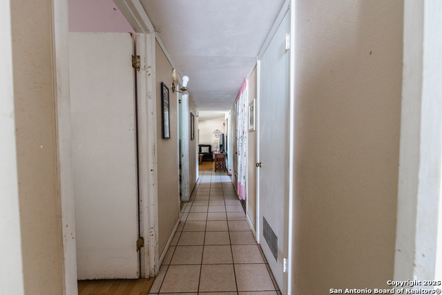 Image 11 of 19 For 4839 Newcome