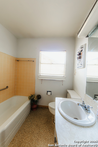 Image 16 of 19 For 4839 Newcome