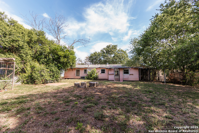 Image 18 of 19 For 4839 Newcome