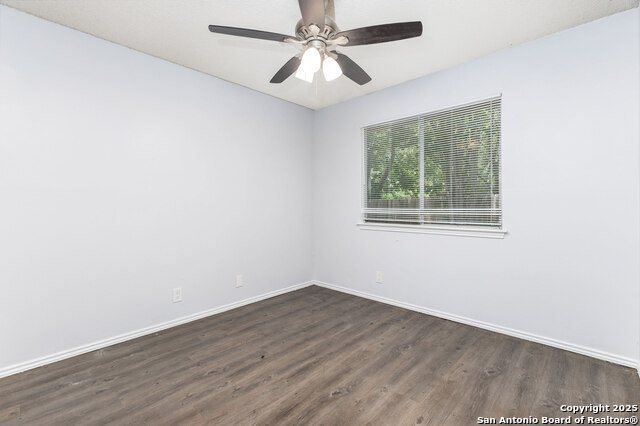 Image 17 of 19 For 5234 Meadow Rise