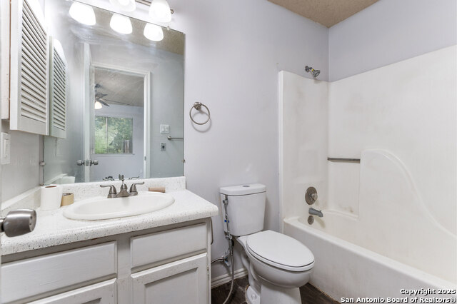 Image 18 of 19 For 5234 Meadow Rise