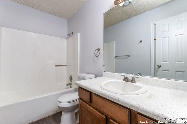 Image 19 of 19 For 5234 Meadow Rise