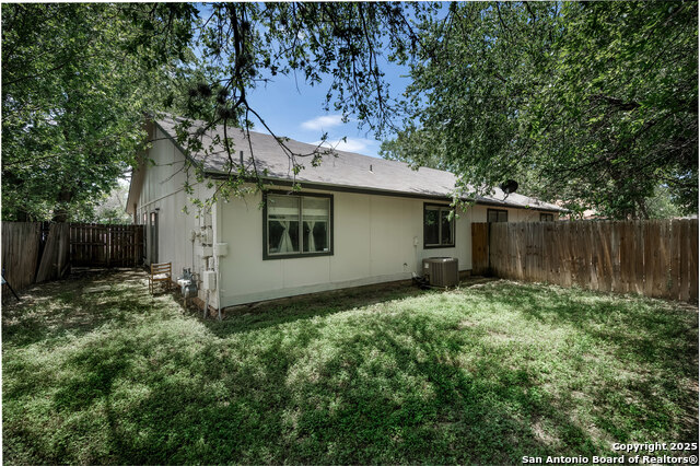 Image 9 of 19 For 5234 Meadow Rise