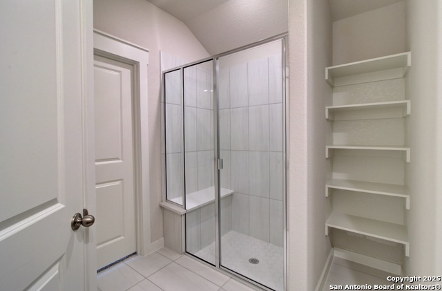 Image 10 of 20 For 245 Red Arrow