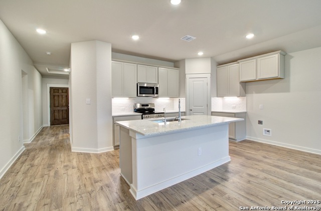 Image 2 of 20 For 245 Red Arrow