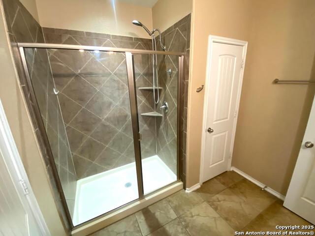 Image 22 of 36 For 21227 Cinch  