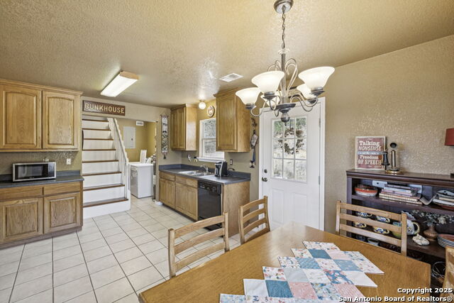 Image 12 of 63 For 5014 Bump Gate