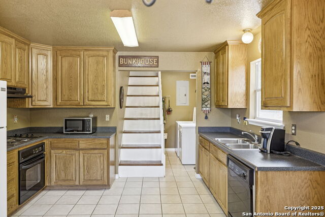 Image 14 of 63 For 5014 Bump Gate