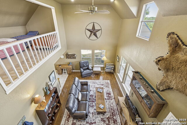 Image 5 of 63 For 5014 Bump Gate