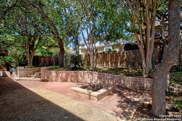 Image 26 of 29 For 8619 London Heights