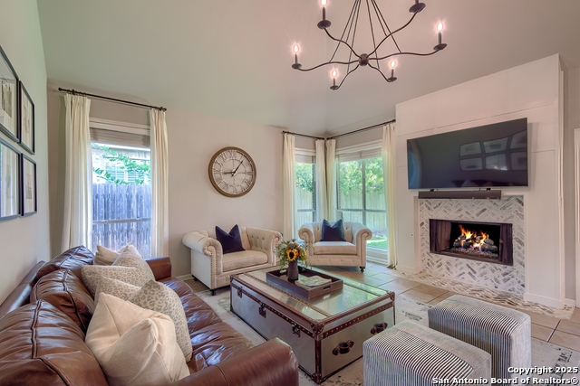 Image 13 of 44 For 16527 Inwood Cove