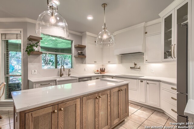 Image 19 of 44 For 16527 Inwood Cove