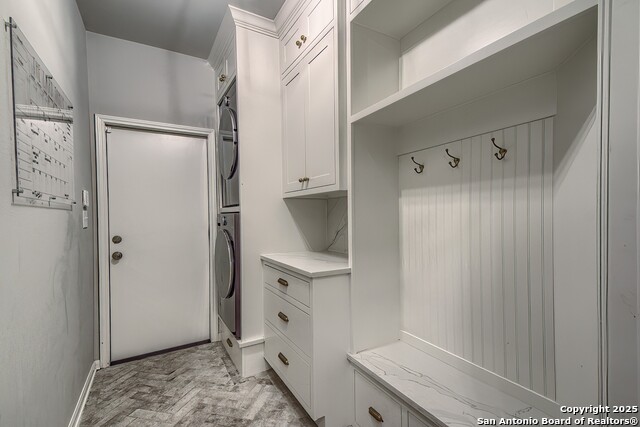 Image 30 of 44 For 16527 Inwood Cove