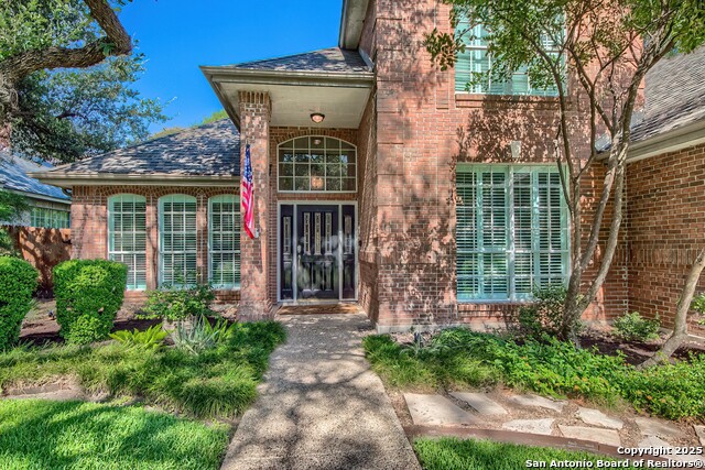 Image 8 of 44 For 16527 Inwood Cove