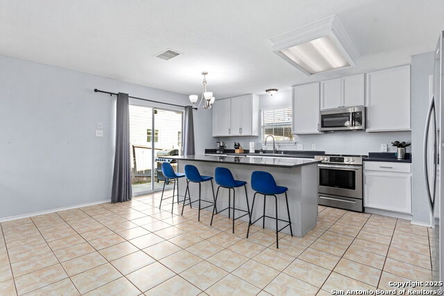 Image 12 of 27 For 16115 Branching Oaks