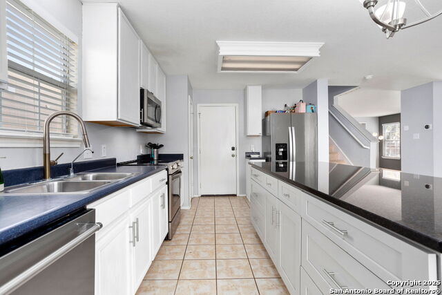 Image 13 of 27 For 16115 Branching Oaks