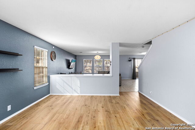 Image 5 of 27 For 16115 Branching Oaks