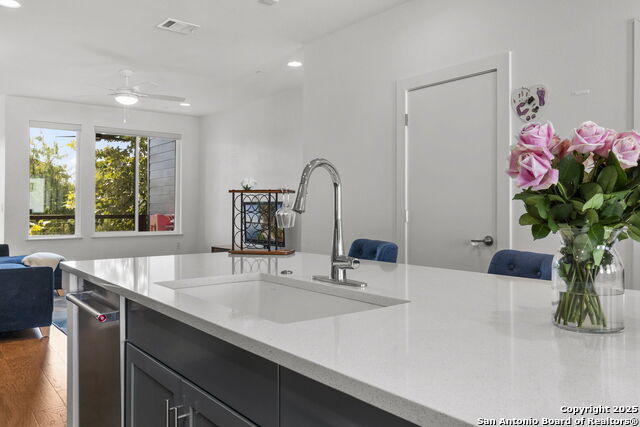 Image 16 of 33 For 102 Tendick  Unit