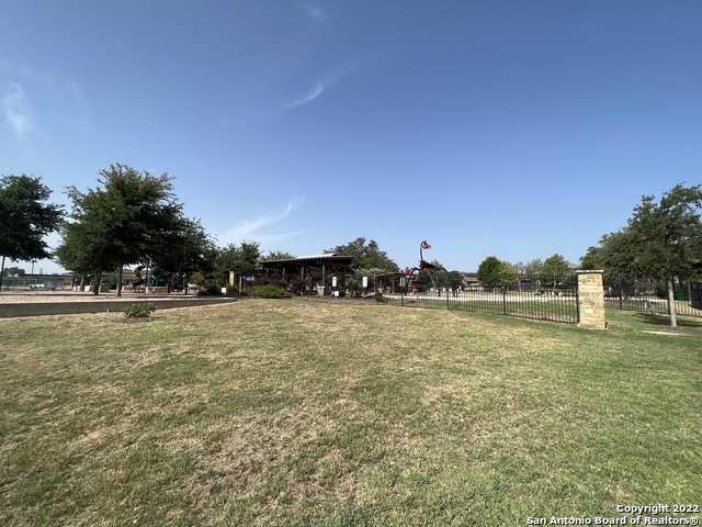 Listing photo id 32 for 15315 Shortwing