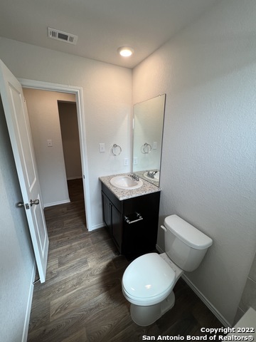 Listing photo id 5 for 15315 Shortwing