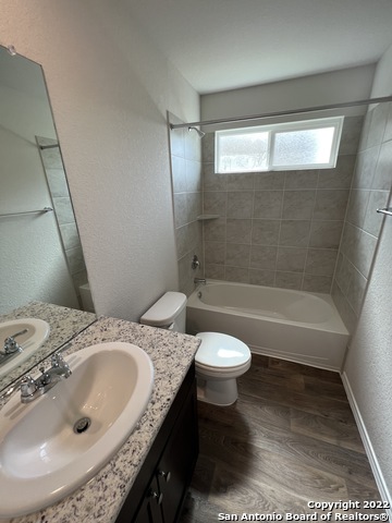 Listing photo id 6 for 15315 Shortwing