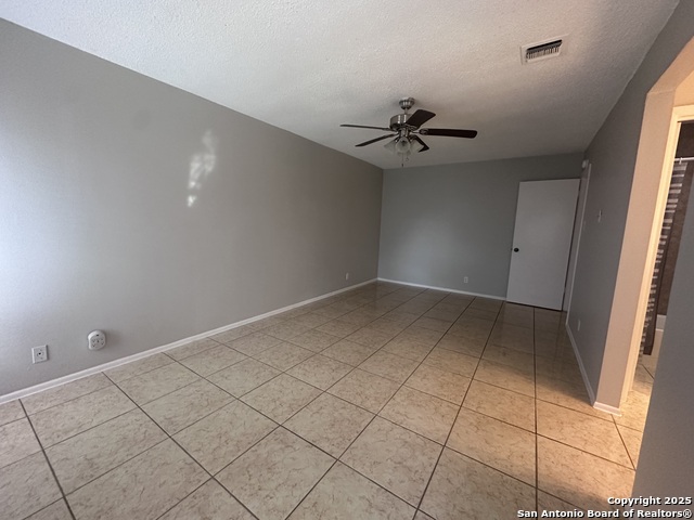 Image 12 of 23 For 502 Erna  